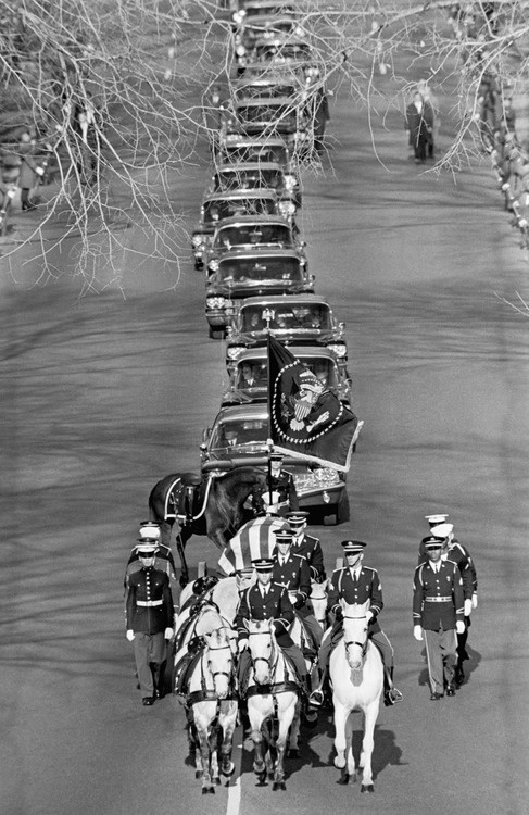Picture funeral procession JF Kennedy