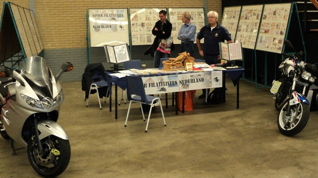 MFN members discussing at the Postex 2010