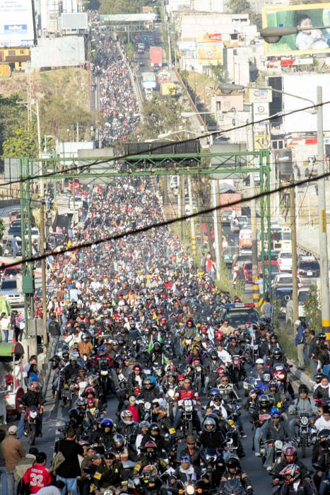 Deel van de Caravana del Zorro stoet