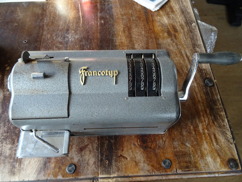 Een Francotype frankeermachine